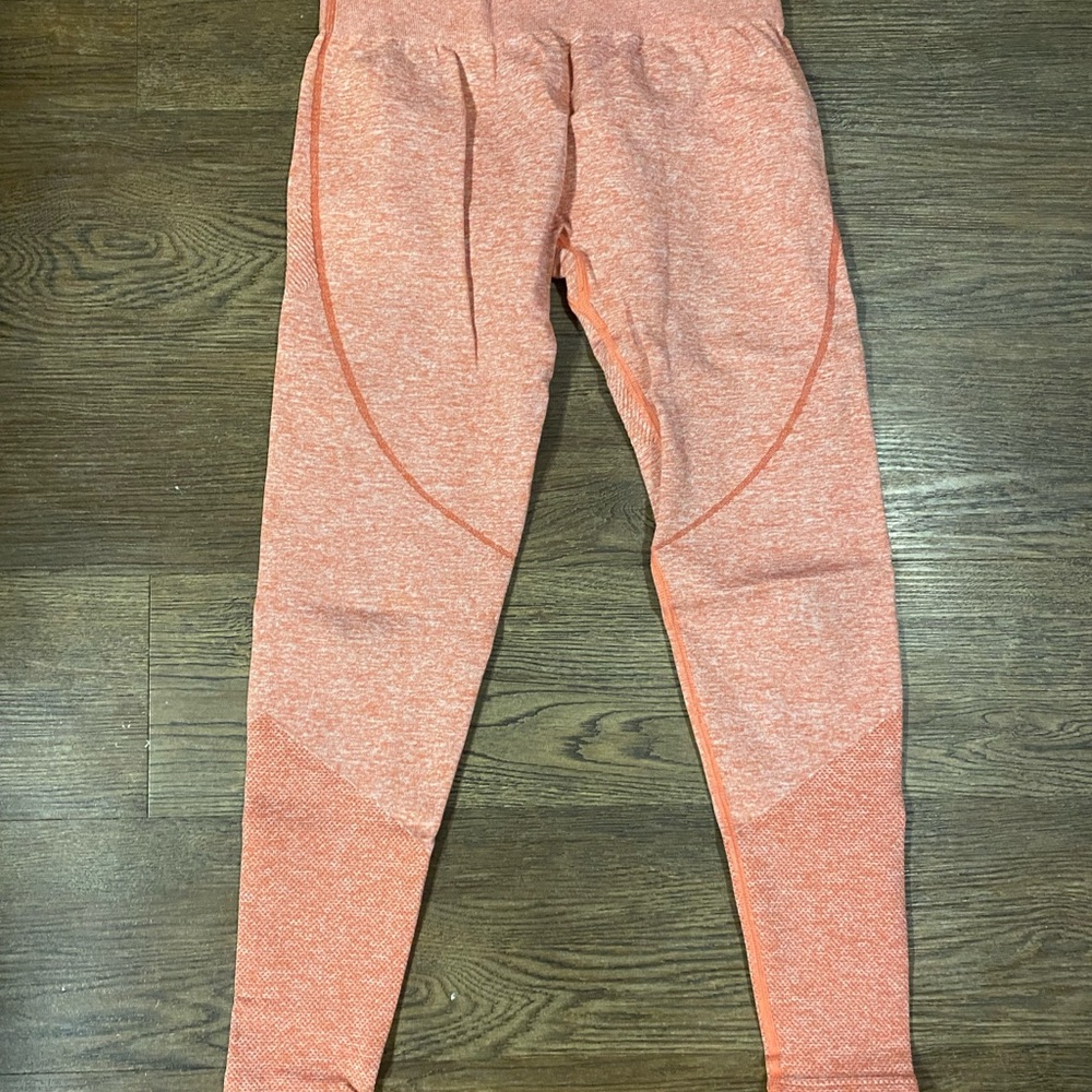 ACTA wear seamless leggings in coral